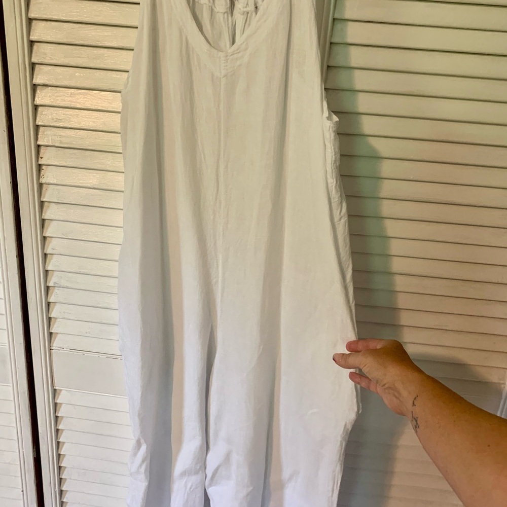 EUC White Sleeveless Romper Size L